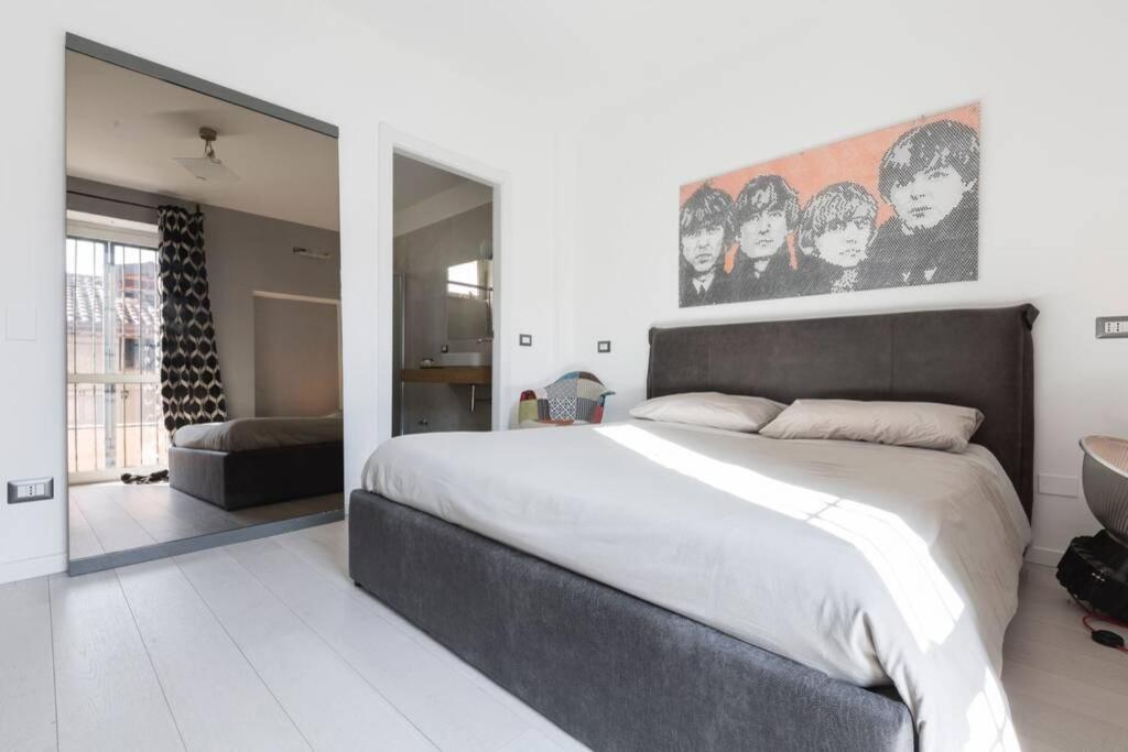 Unique 4 Storey House On Naviglio 4bd, 4bt Mailand